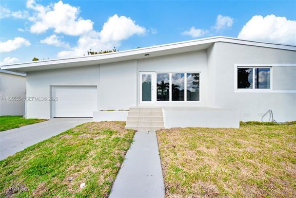8551 SW 30th St, Miami FL 33155