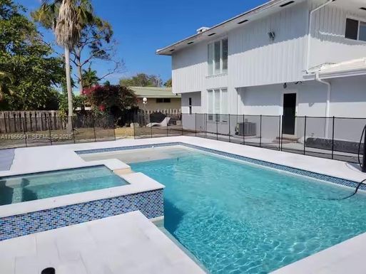 63 SE 5th Ave, Deerfield Beach FL 33441