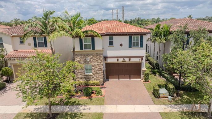 6463 Osprey Landing St, Davie FL 33314