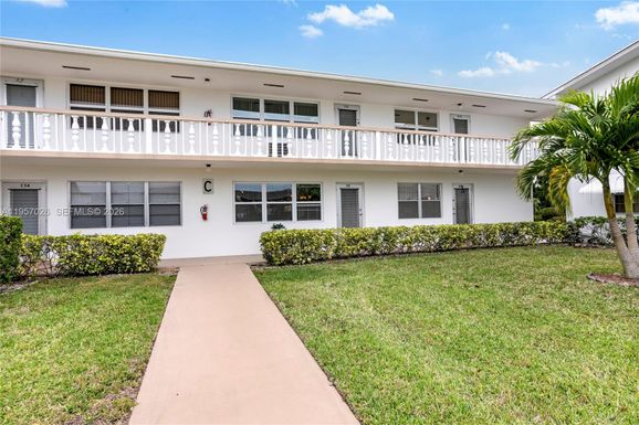 55 Bedford C # 55, West Palm Beach FL 33417