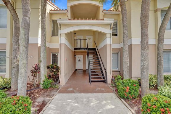 815 W Boynton Beach Boulevard # 204, Boynton Beach FL 33426