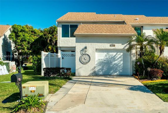 6768 Canary Palm Cir, Boca Raton FL 33433