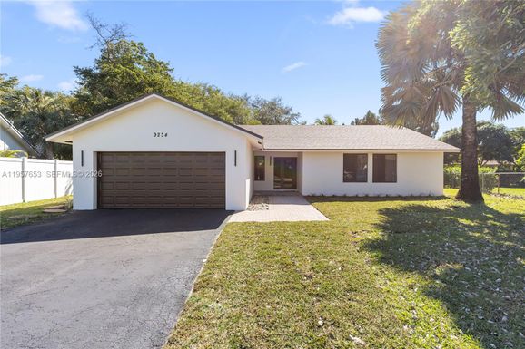 9234 Southampton Pl, Boca Raton FL 33434
