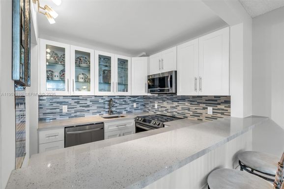 1116 E Cambridge  E # 1116, Deerfield Beach FL 33442