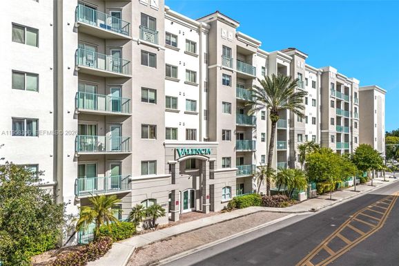 6001 SW 70th St # 301, South Miami FL 33143