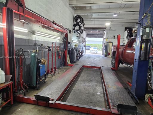 XXXX SW 7th St, Miami FL 33135