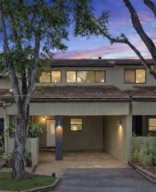 3831 Estepona Ave # 2, Doral FL 33178