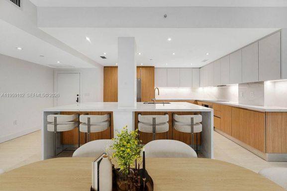 151 Crandon Blvd # 136, Key Biscayne FL 33149