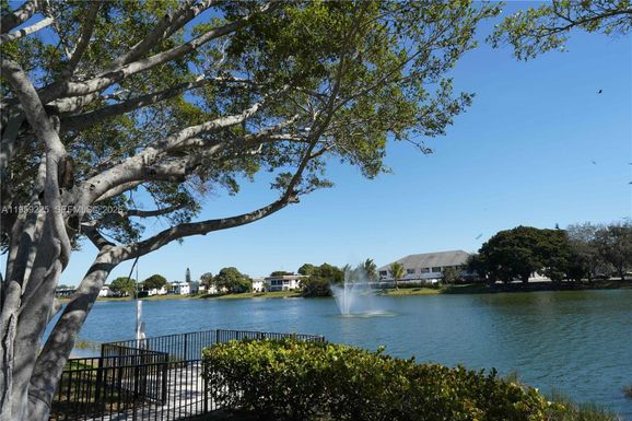 226 Wellington G # G, West Palm Beach FL 33417