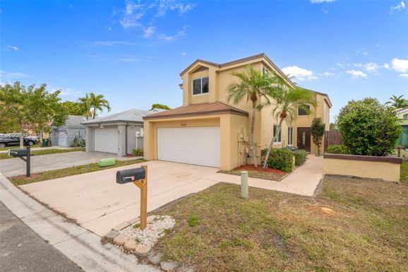 2050 NW 37th Ave, Coconut Creek FL 33066