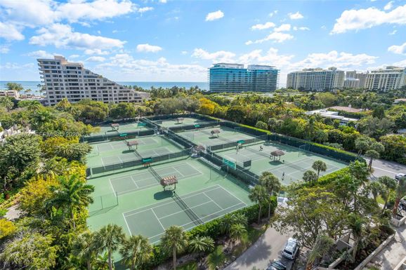 151 Crandon Blvd # 802, Key Biscayne FL 33149