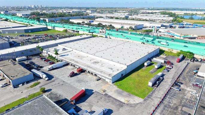 8150 NW 76th Ave, Medley FL 33166