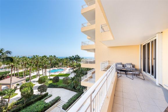 799 Crandon Blvd # 605, Key Biscayne FL 33149