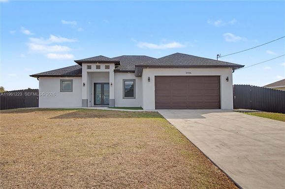 3705 SW 23rd St, Lehigh Acres FL 33976