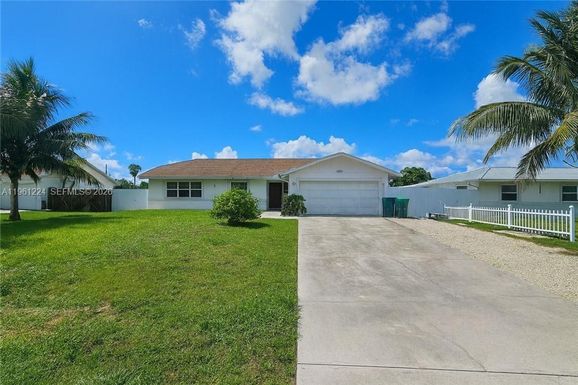 5010 SW 31st AVE, Naples FL 34116