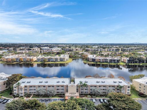 7406 N Devon Dr # 108, Tamarac FL 33321