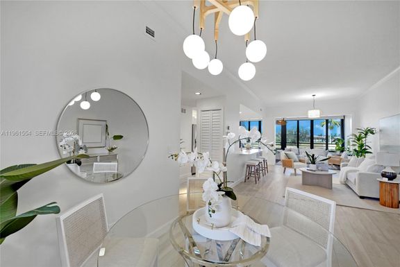 7460 La Paz Blvd # 202, Boca Raton FL 33433