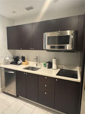 5300 NW 87th Ave # 203, Doral FL 33178