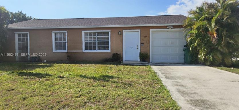 613 SW Sandbar Ter, Port St. Lucie FL 34953