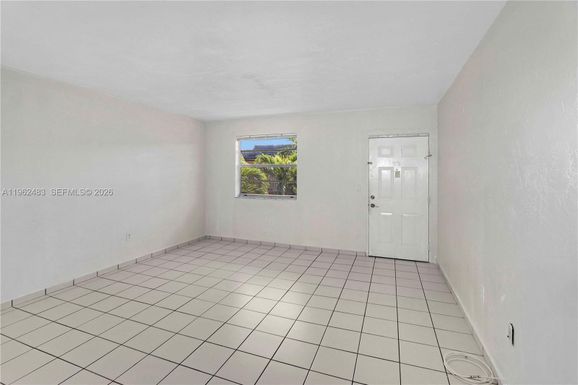 4655 Palm Ave # 309, Hialeah FL 33012