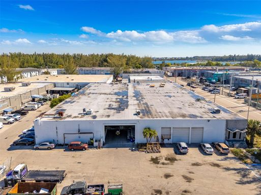 315 W 75th Pl, Hialeah FL 33014