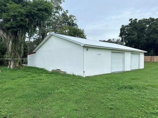 1226 Hitakee Ave, Other City - In The State Of Florida FL 33870