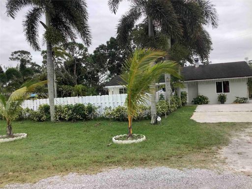 10646 Barn Rd, Lake Worth FL 33449