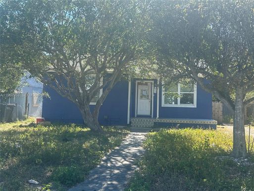 630 49th St, West Palm Beach FL 33407