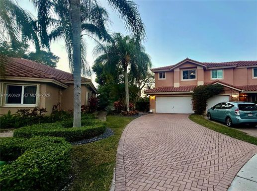 5772 NW 127th Ter, Coral Springs FL 33076