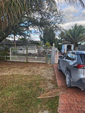 23801 SW 217th Ave, Homestead FL 33031