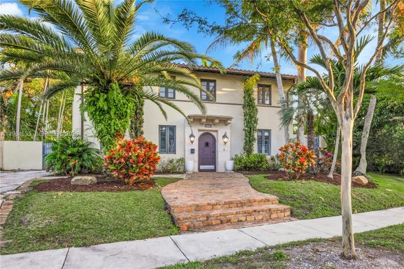 1648 Nocatee Dr, Miami FL 33133