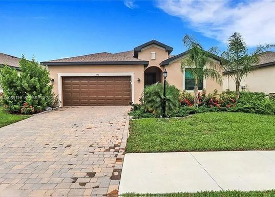 3426 Menores Way, Fort Myers FL 33905