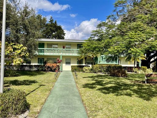 118 Upminster  E # 118, Deerfield Beach FL 33442