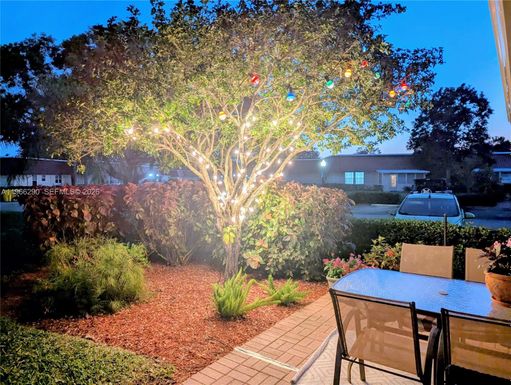 138 Amherst Ln, Lake Worth FL 33467