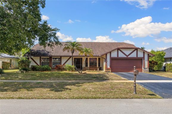 21193 Raindance Ln, Boca Raton FL 33428