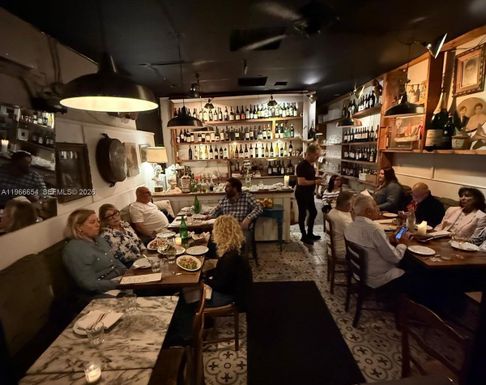 17010 W Dixie Hwy, North Miami Beach FL 33160