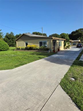 4321 Kirby Loop Rd # 1, Fort Pierce FL 34981