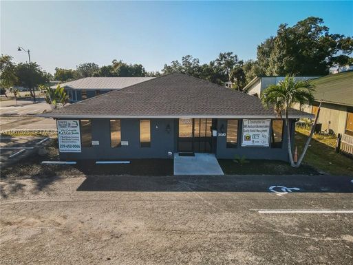 2080 Collier Avenue, Fort Myers FL 33901