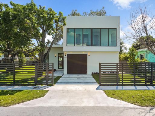 2606 SW 19th St, Miami FL 33145
