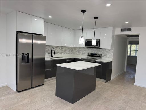 1039 Newport H # 1039, Deerfield Beach FL 33442