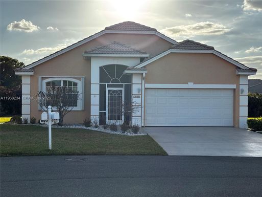 822 NW Sorrento Ln, Saint Lucie West FL 34986