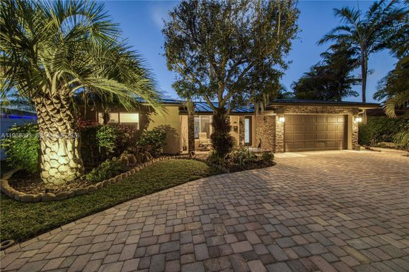 291 SE 5th Ter, Pompano Beach FL 33060