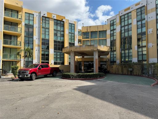 11750 SW 18th St # 1, Miami FL 33175
