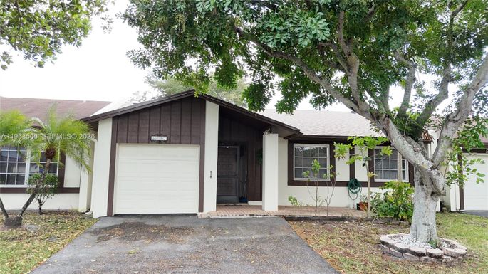 5403 Laurel Oak St, Delray Beach FL 33484