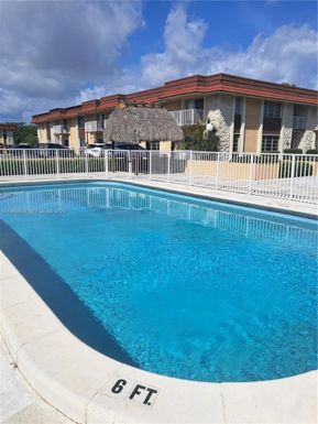 5425 SW 77th Ct # 102D, Miami FL 33155