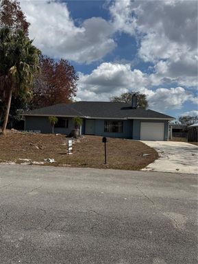 1573 SE Clearbrook St, Port St. Lucie FL 34983
