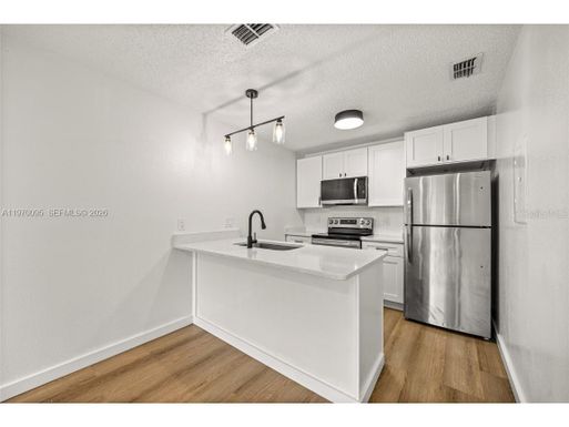 5305 SE 28TH LN, Ocala FL 34480