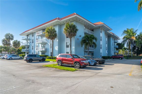 455 S Pine Island Rd # 303C, Plantation FL 33324