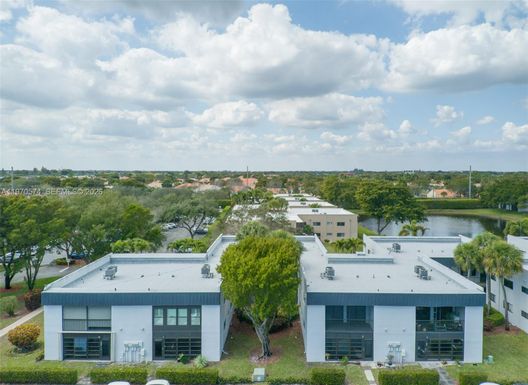 15108 Ashland Dr # 221, Delray Beach FL 33484