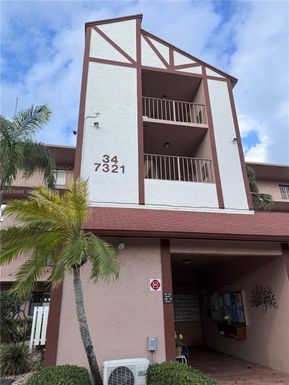 7321 Amberly Ln # 302, Delray Beach FL 33446